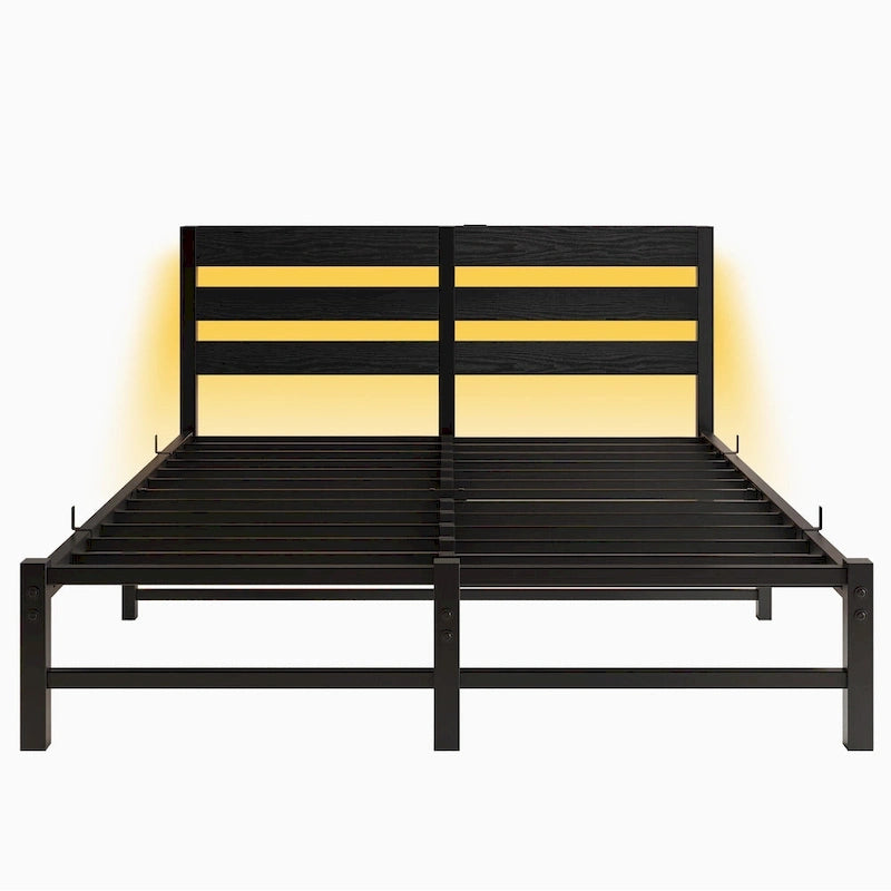 Letto matrimoniale moderno in metallo nero con testiera in legno e luci RGB
