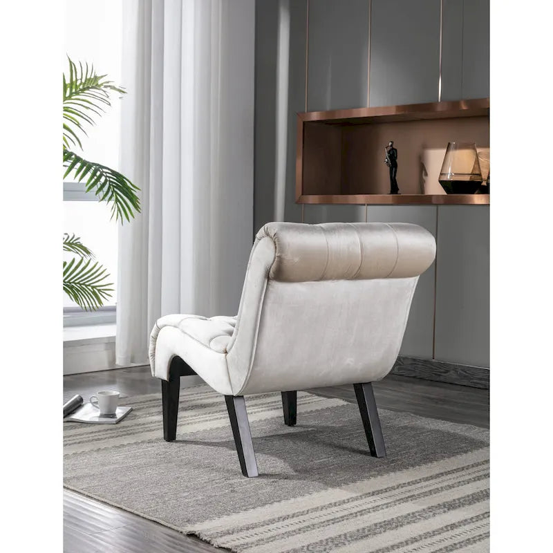 Poltrona accent tufted con bottoni color beige 22.83 e gambe in legno