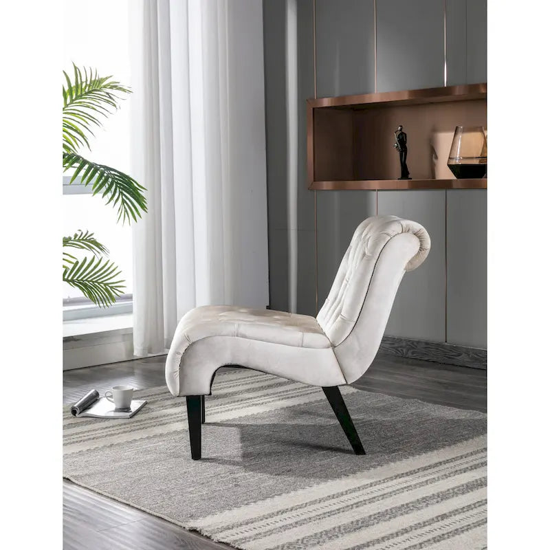Poltrona accent tufted con bottoni color beige 22.83 e gambe in legno