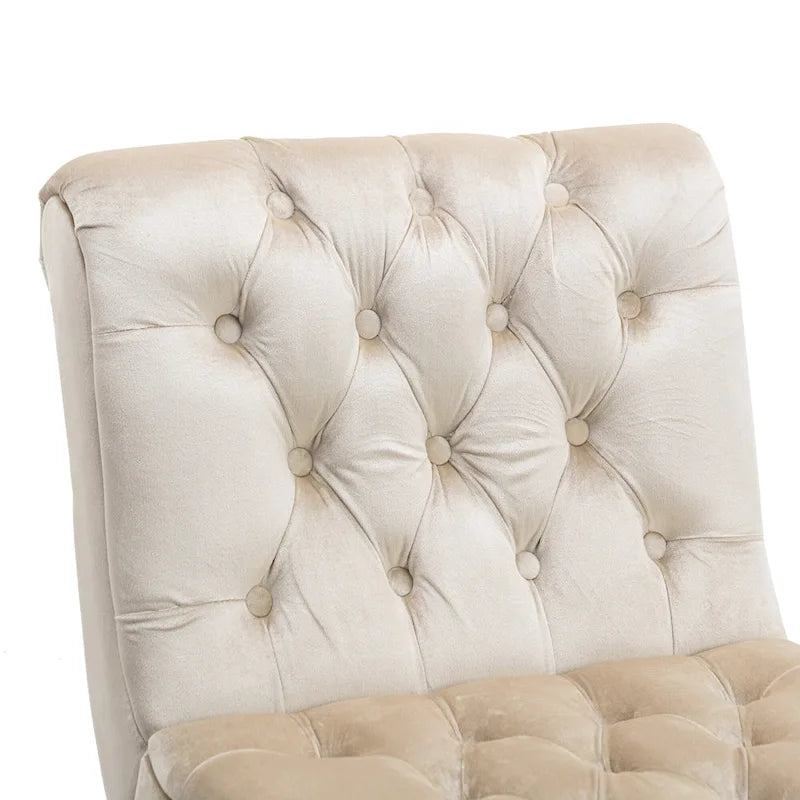 Poltrona accent tufted con bottoni color beige 22.83 e gambe in legno