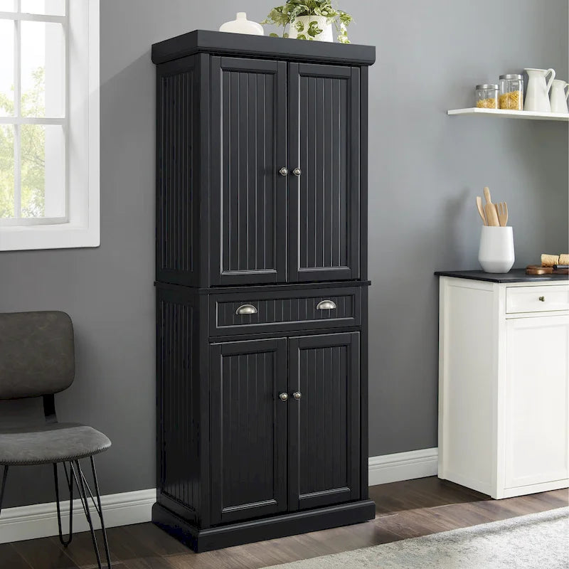 Dispensa da cucina con finitura nera anticata