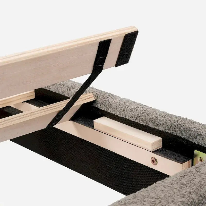 Letto a piattaforma imbottito trapuntato Queen Size